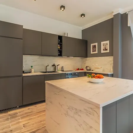 Appartamento Casa Annalisa Eleganza E Comodita In Citta *
