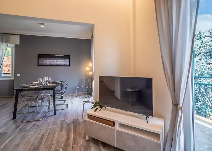 Lägenhet Casa Annalisa Eleganza E Comodita In Citta Rapallo